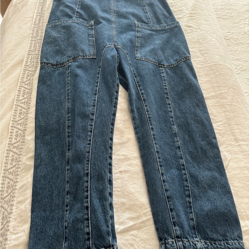FREE PEOPLE size S
Denim Overalls Jumpsuit - Classic Blue - Picture 5 of 5